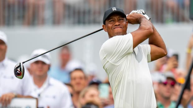 tiger-woods-bmw-friday.jpg